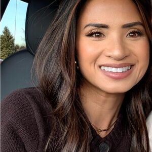 Meet your Posher, Rita